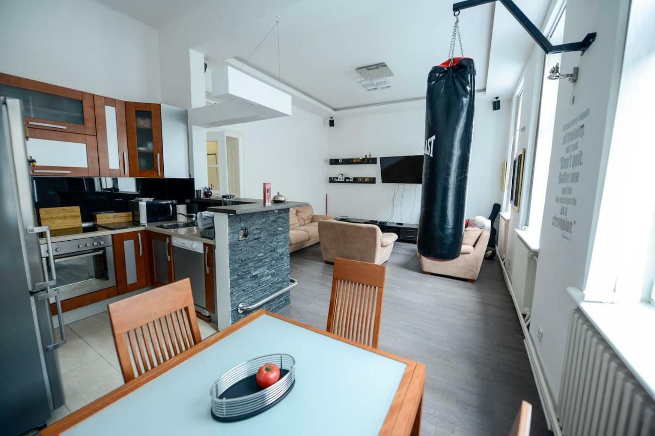 East-West Appartement SJJ Buitenkant foto